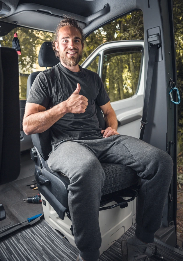 cinturon asiento giratorio mercedes sprinter